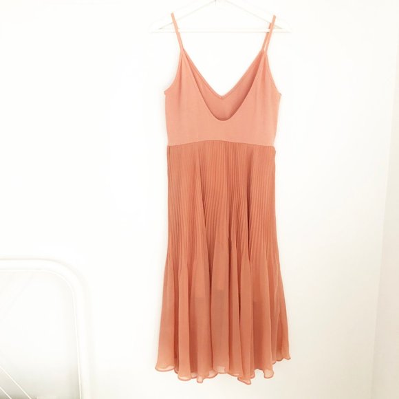 Aritzia Wilfred Daphnee Pleated Midi Dress Pink - Picture 7 of 9
